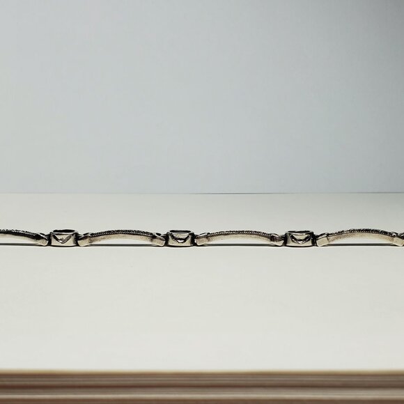 Amethyst & Marcasite Sterling Silver chain bracelet - Picture 12 of 12